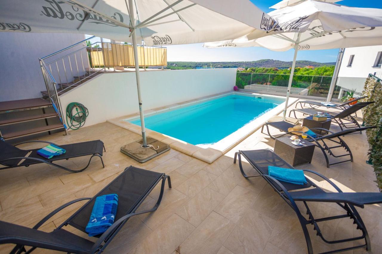Apartment Jerry With Private Pool Milna  Εξωτερικό φωτογραφία